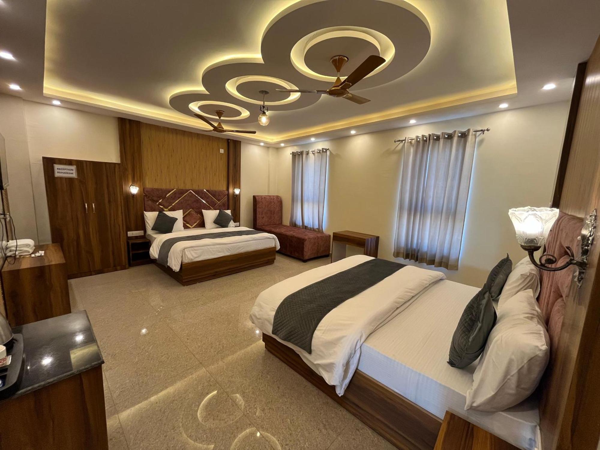 Hotel Grand Safari Kotdwara Exterior photo