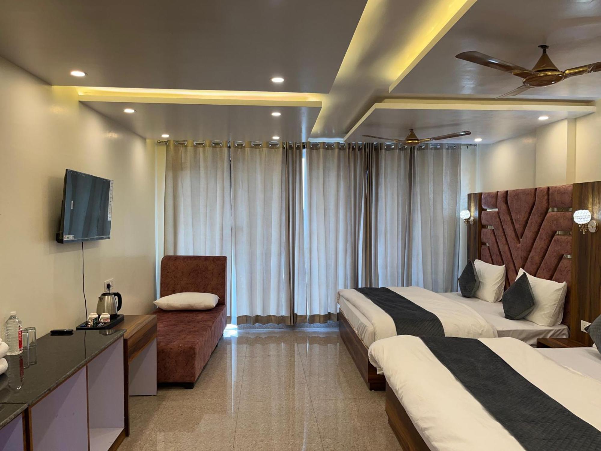 Hotel Grand Safari Kotdwara Exterior photo